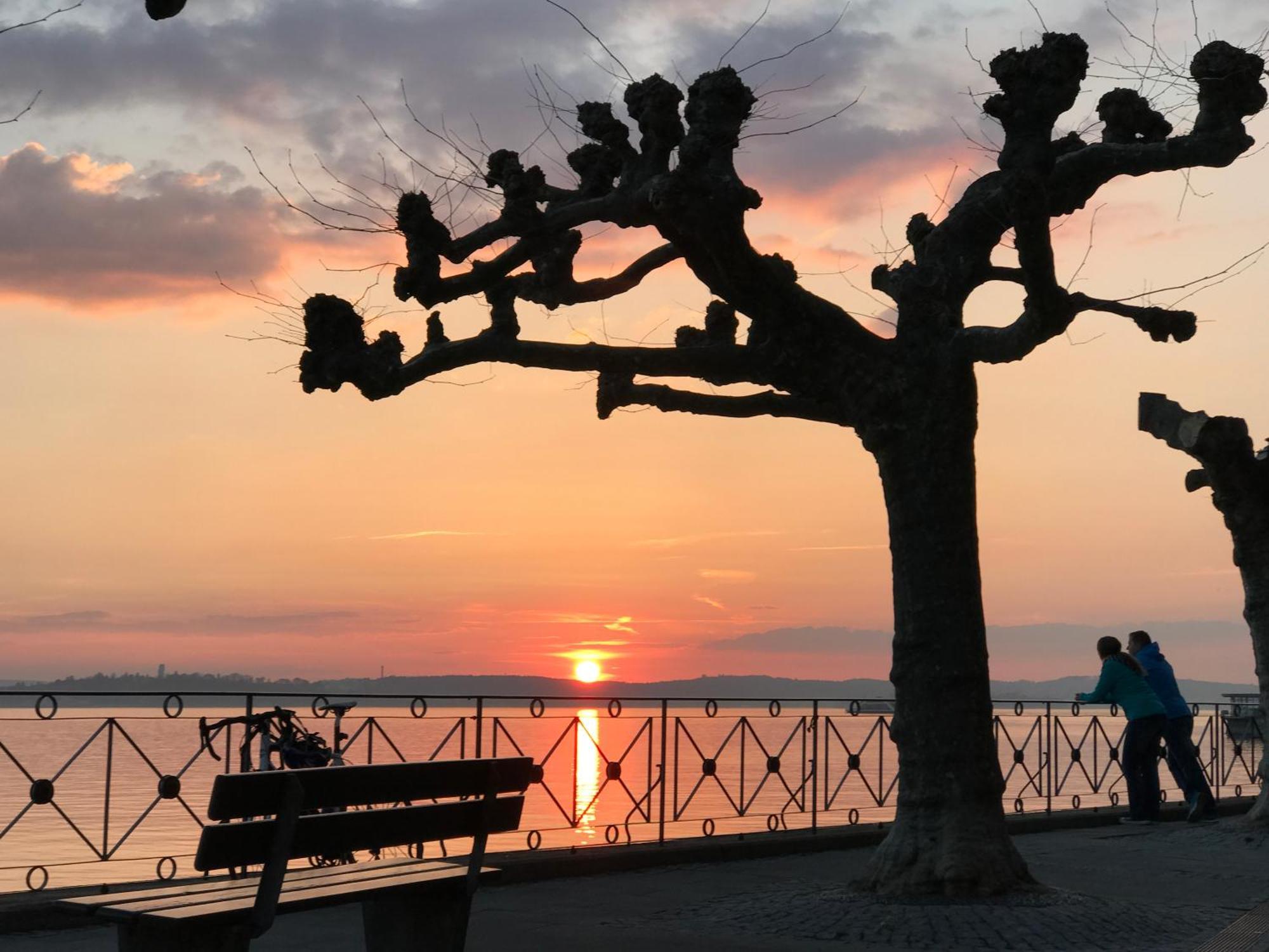 Zwovier Meersburg Luaran gambar