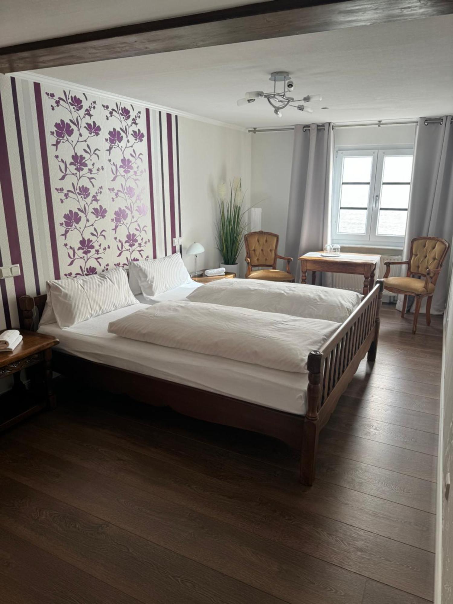 Zwovier Meersburg Luaran gambar